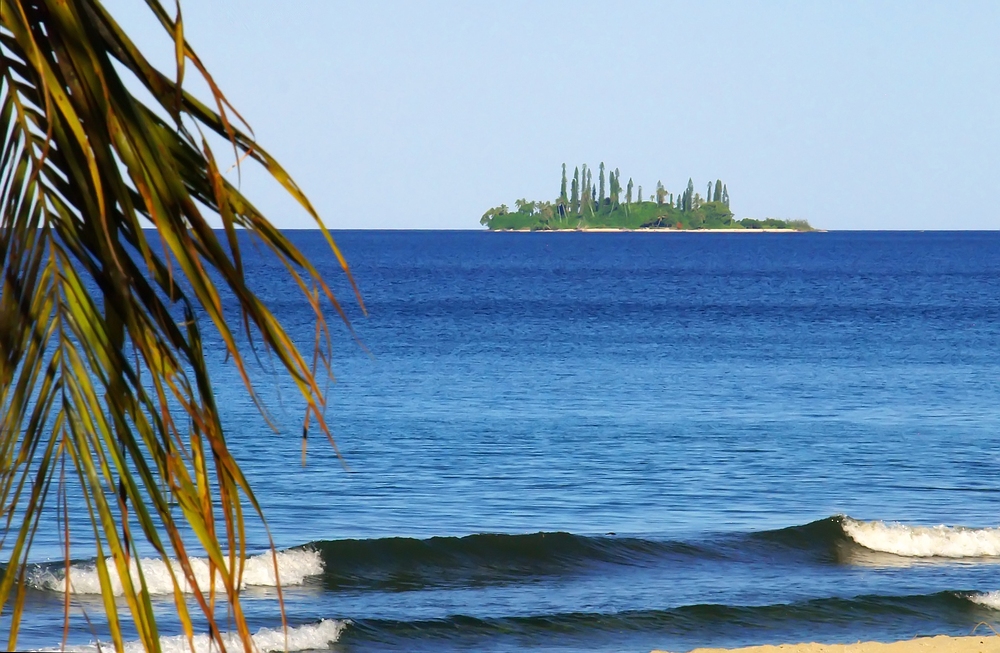 Nouvelle-Calédonie - Plage de Poindimié, un calme plat