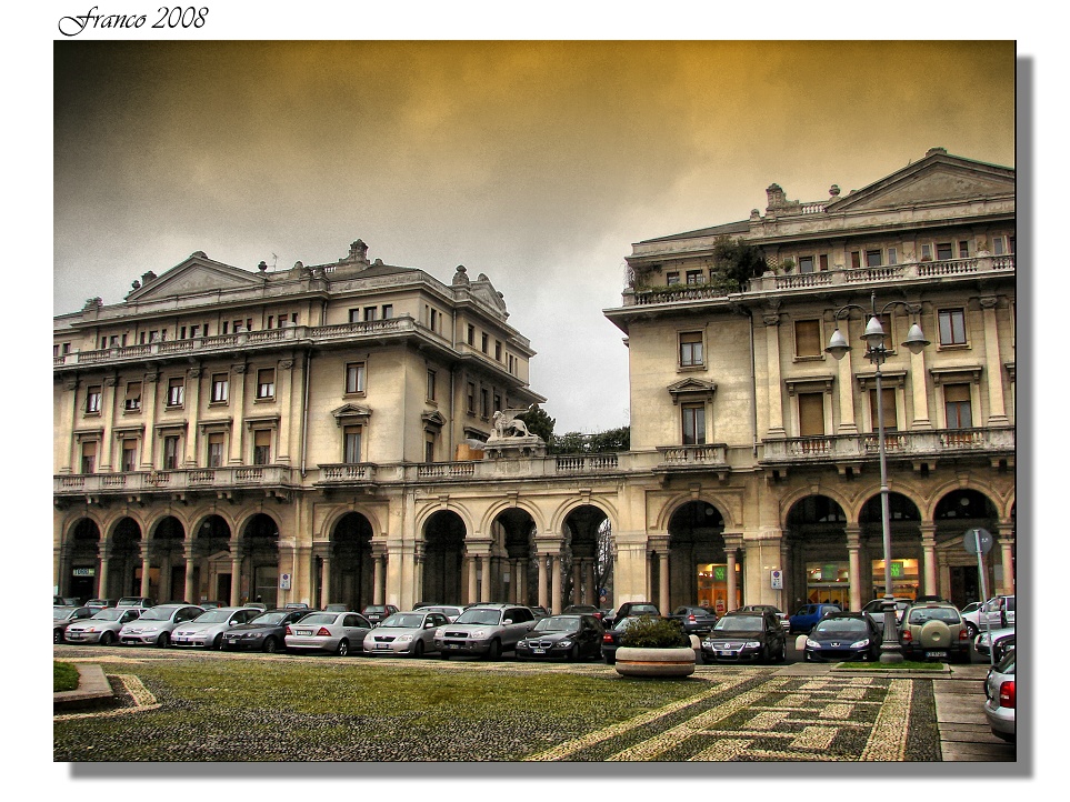 Novara - Piazza Martiri II