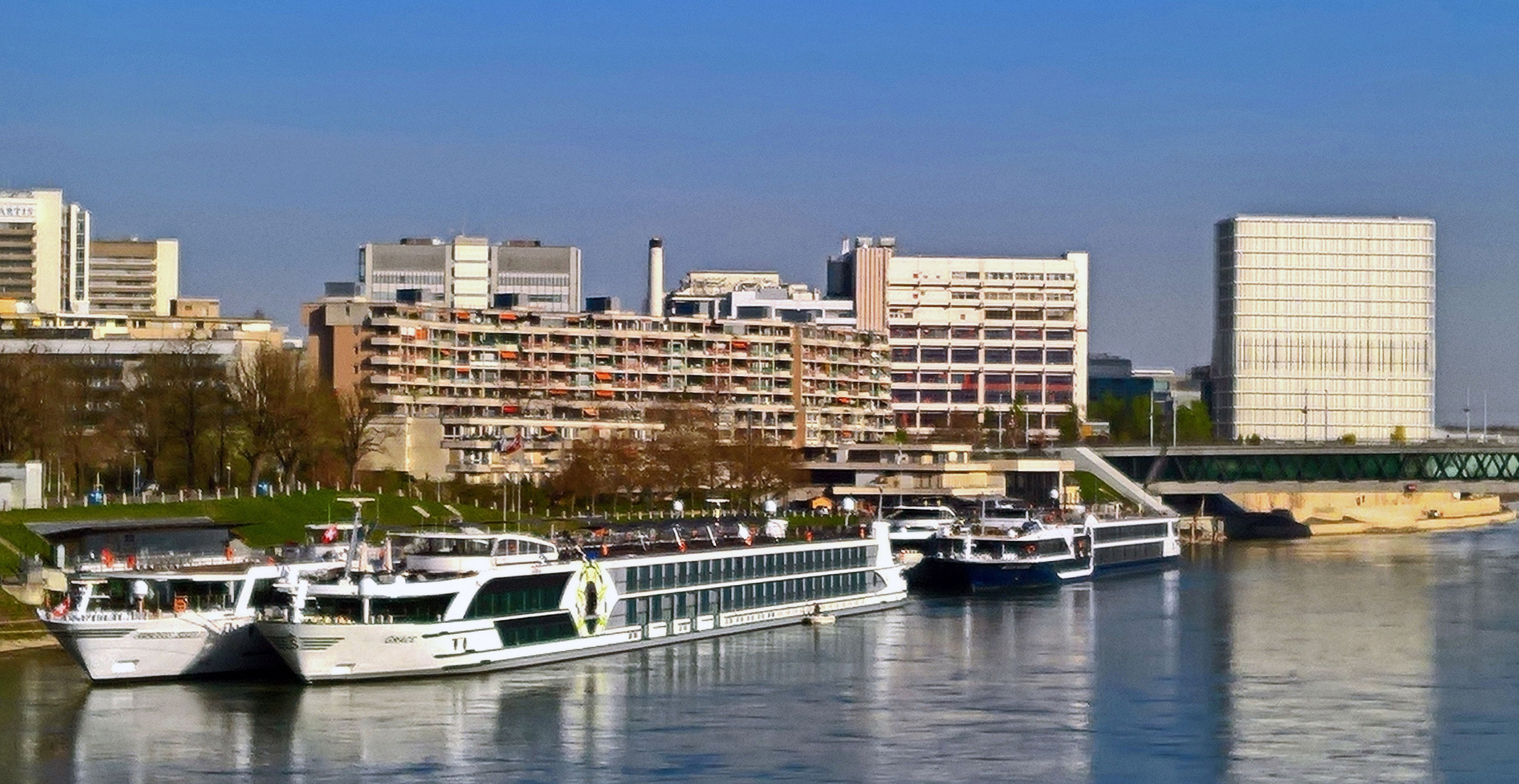 Novartis Campus,Dreirosenbrücke,Personenhafen St.Johann