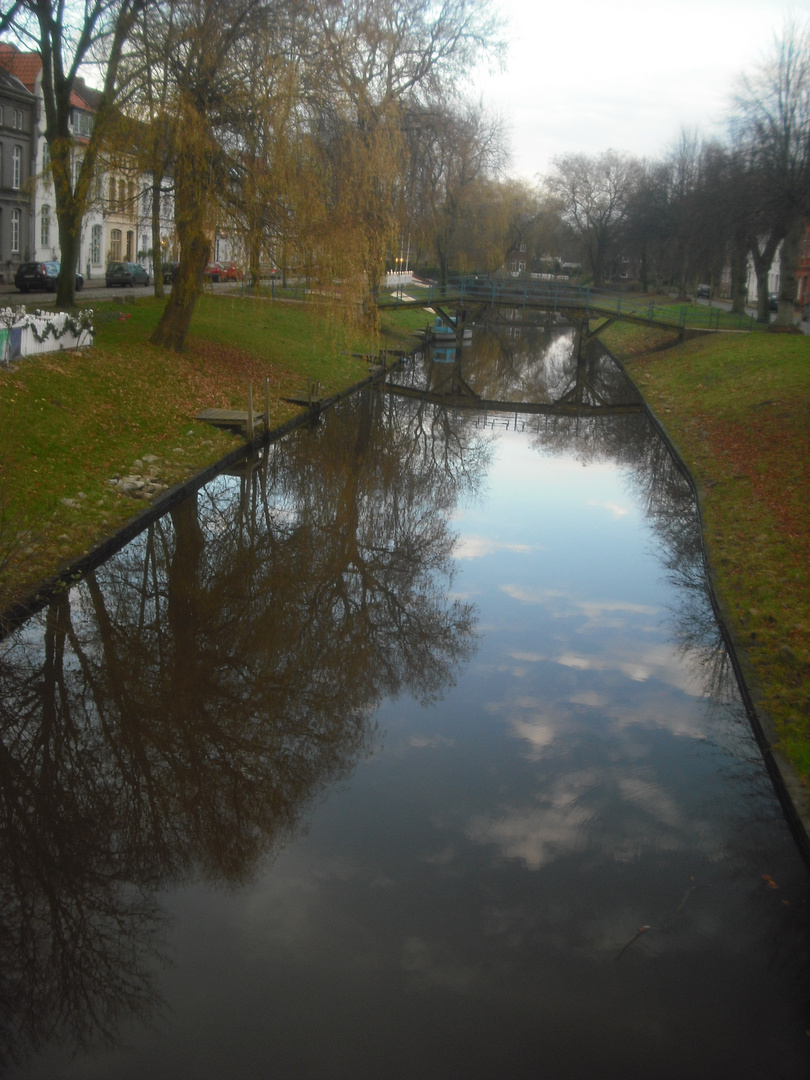 novemberabend in friedrichstadt