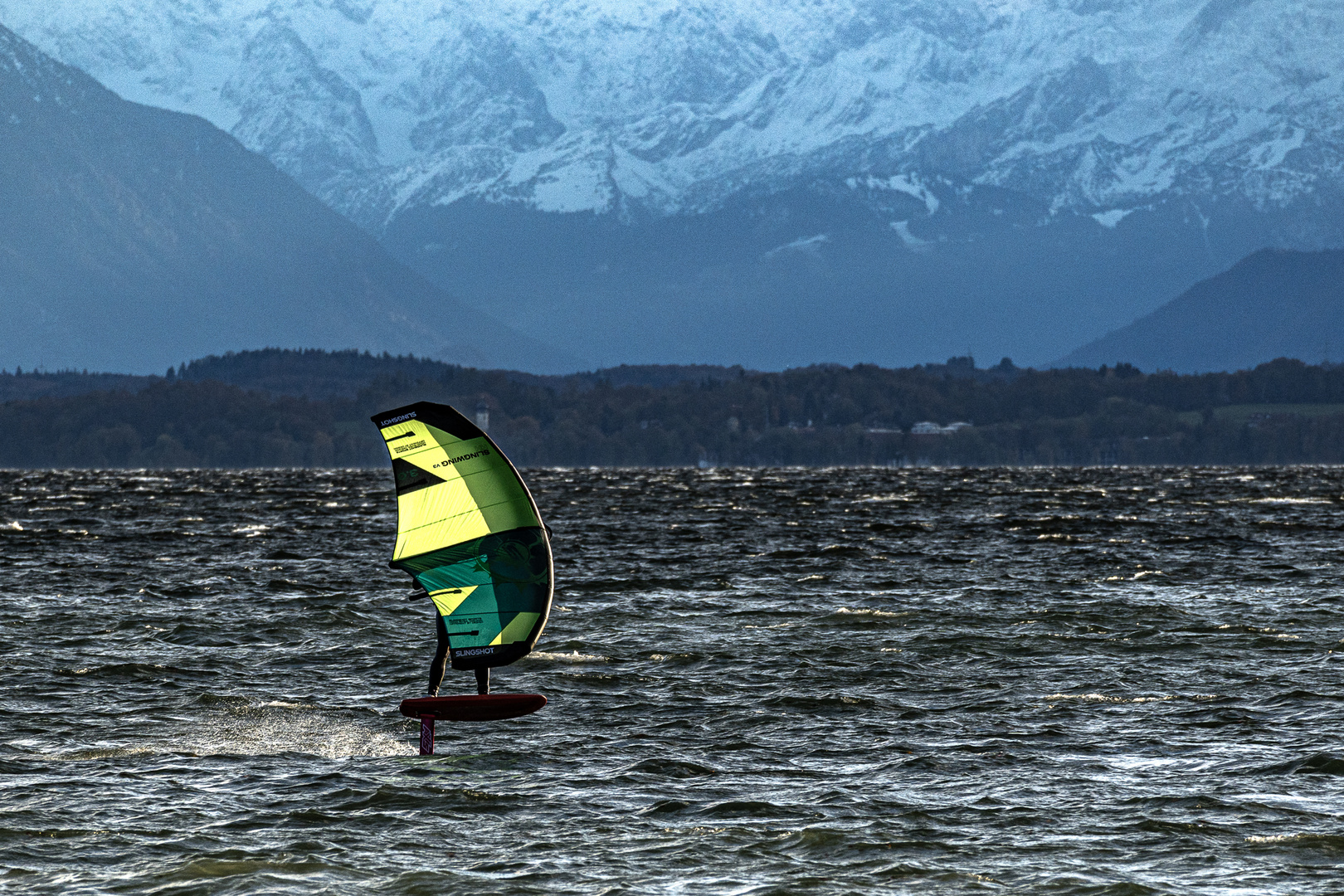 Novembersurfer am Starnberger See