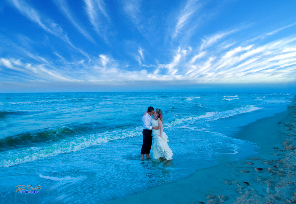 Novios en la playa 01