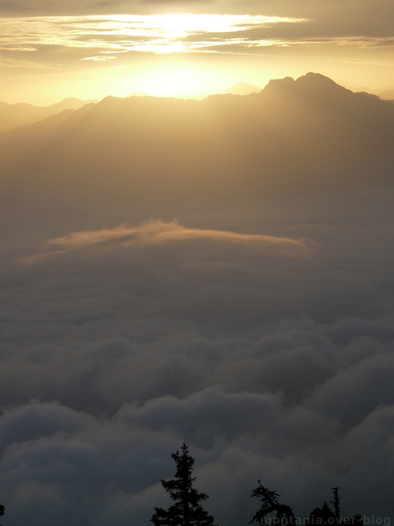 nuage de lever de soleil