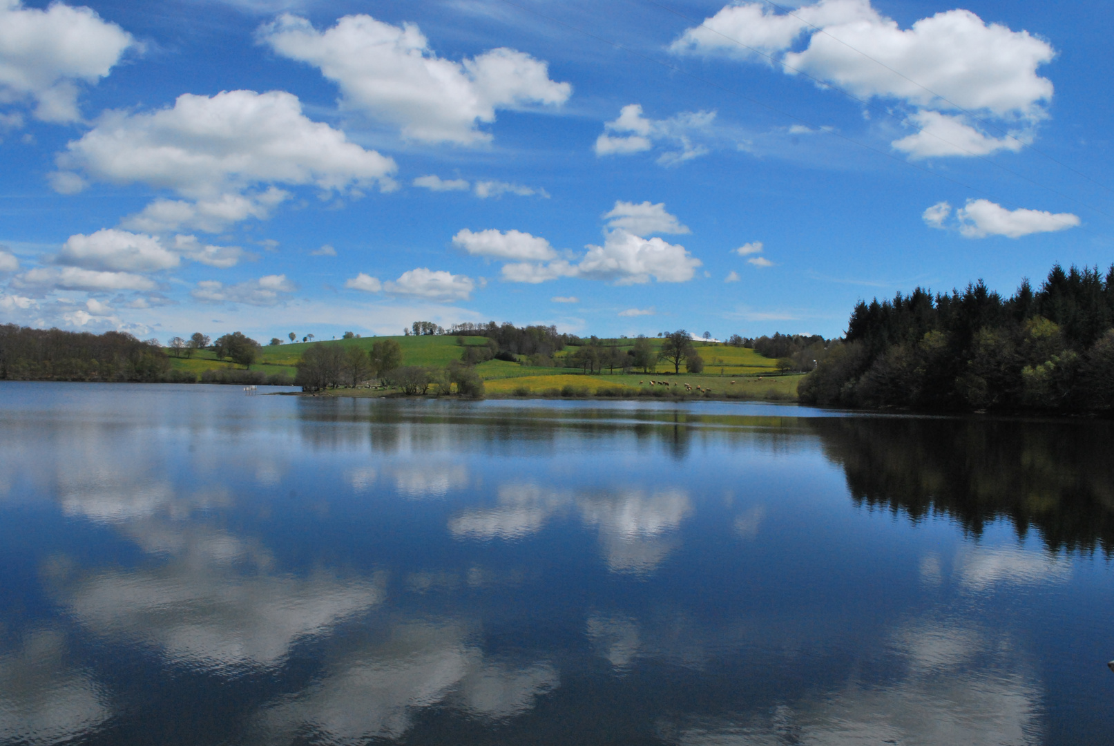 Nuages au Lac