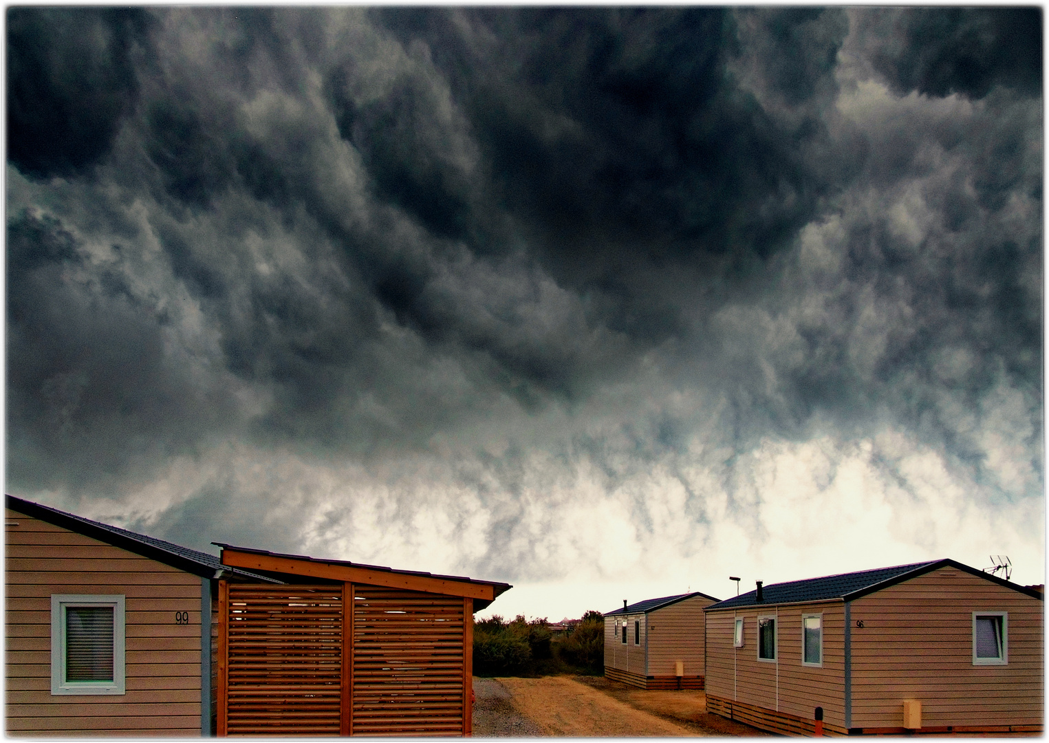 „ nuages orageux “