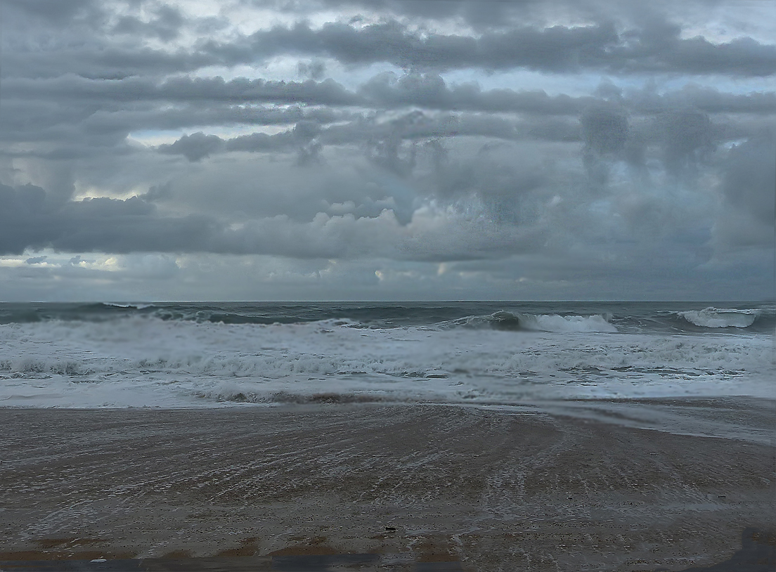 nuages sur la mer descendante