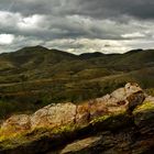 Nubes - montañas - rocas - liquen