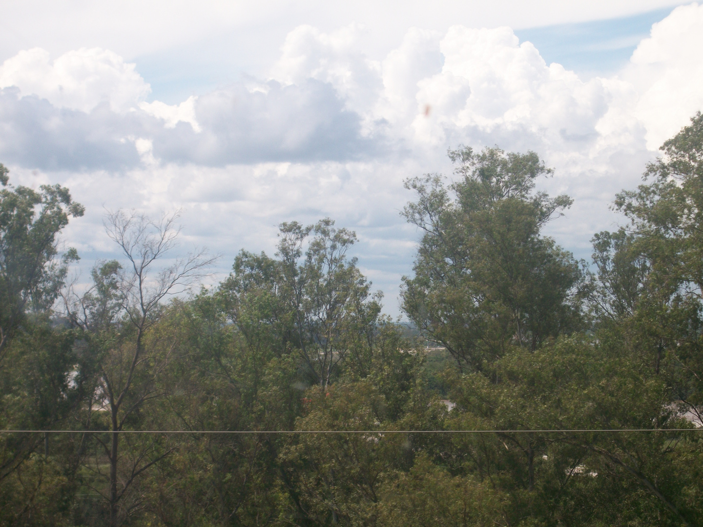 nubes sobre el agua