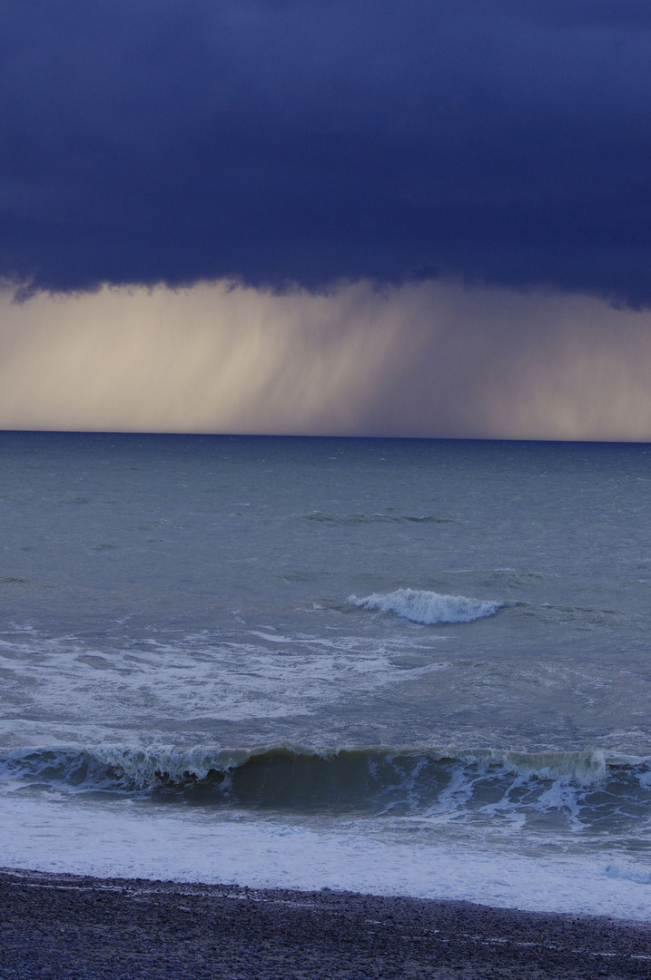 Nuée sur la mer