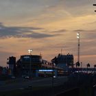 Nuerburgring Sonnenaufgang Boxengasse