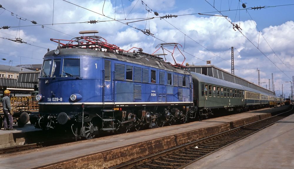 Nürnberg 1979 Foto & Bild world, schienen, architektur Bilder auf