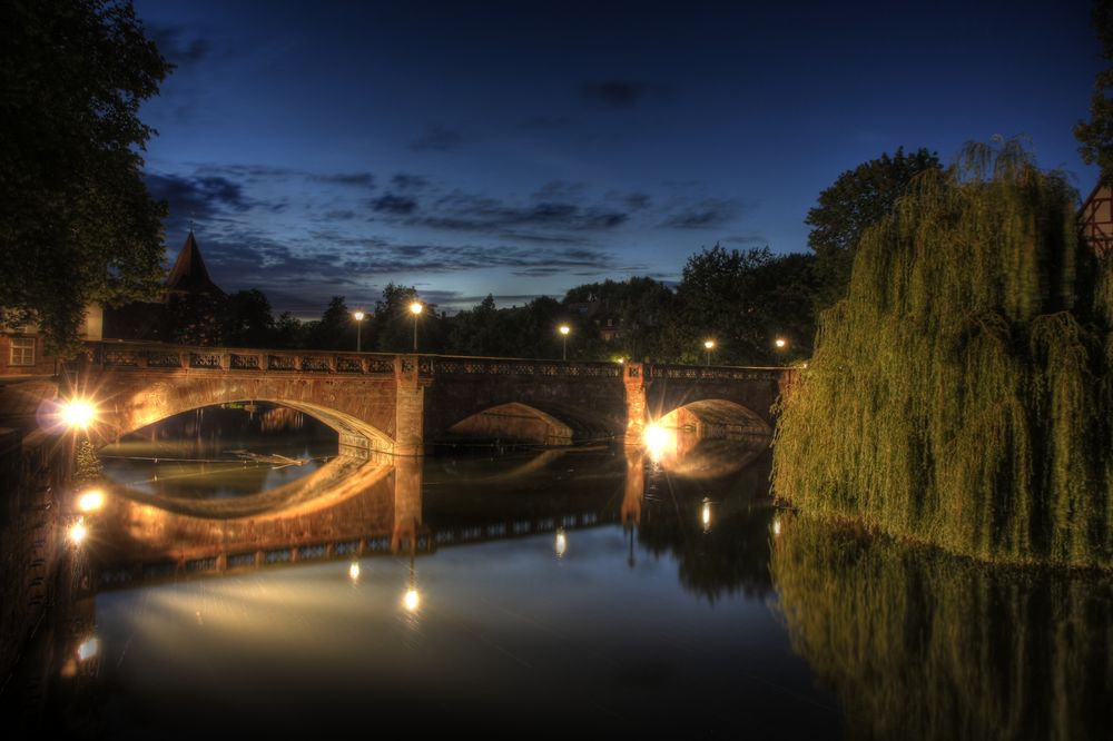 Nürnberg-Altstadt-bei-Nacht-1