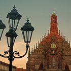 Nürnberg Frauenkirche im Abendlicht