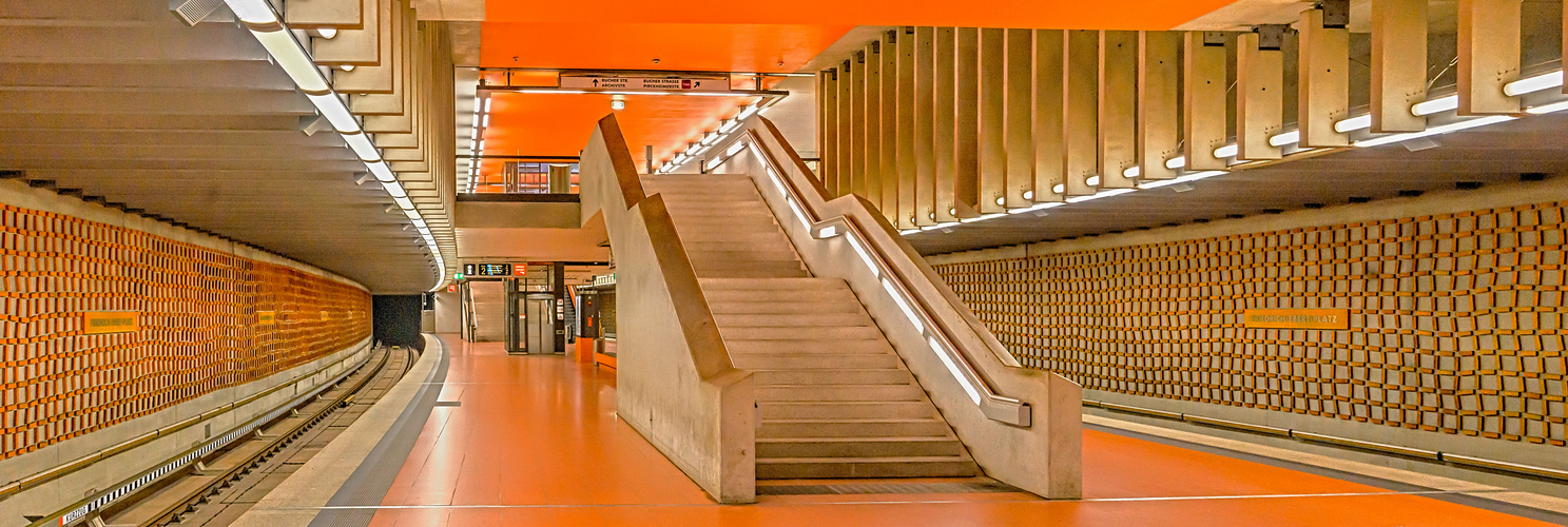 Nürnberg, Linie U3, Station 'Friedrich-Ebert-Platz'