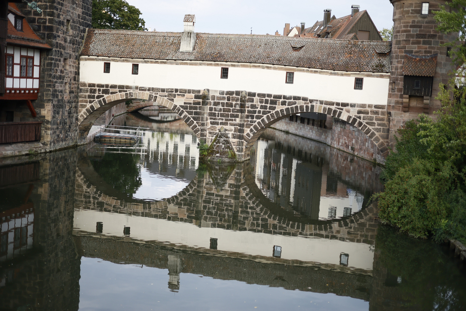 Nürnberg: Spieglein- Spieglein - an der Wand - wo gibts die schönsten Brücken im Land?