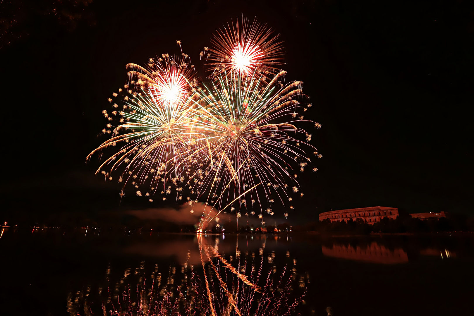 Nürnberg volksfest feuerwerk