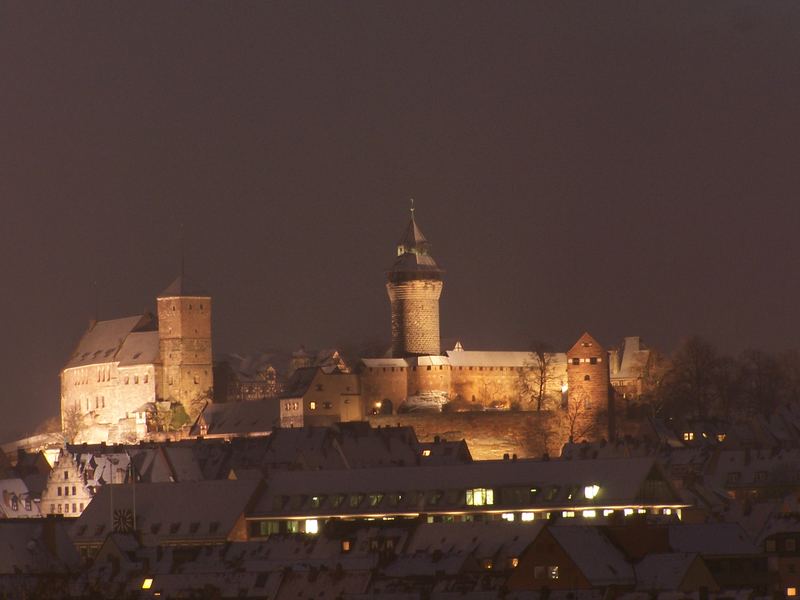 Nürnberger Burg bei Nacht Foto & Bild | deutschland ...