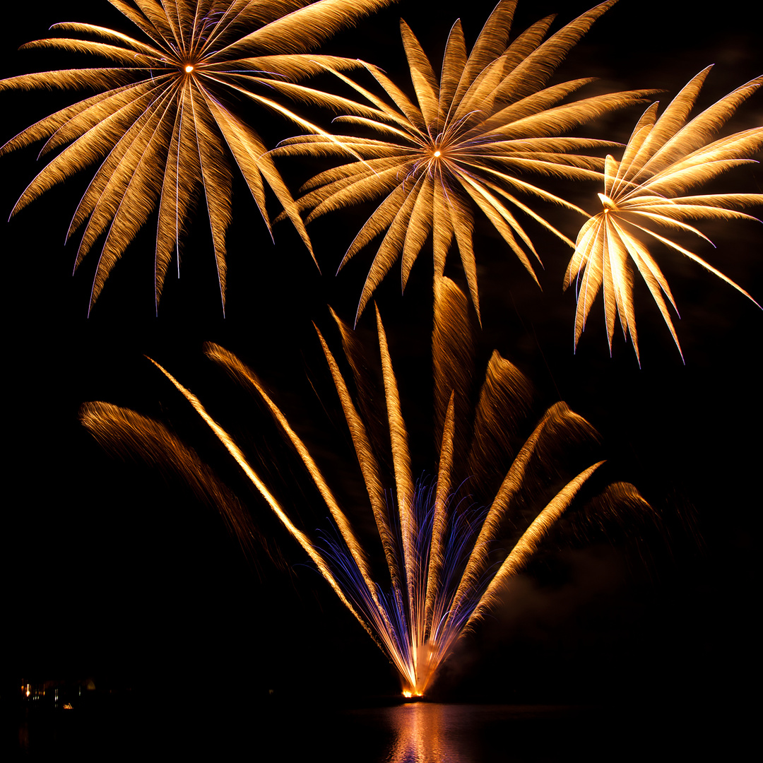 Nürnberger Frühlingsvolksfest Abschlussfeuerwerk