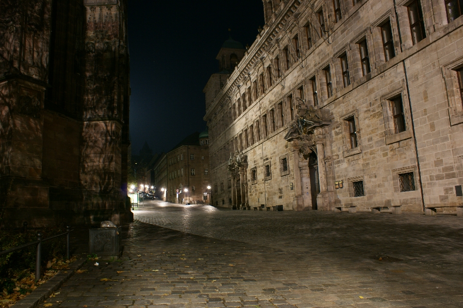 Nürnberger Rathaus in Richtung Burgberg fotografiert