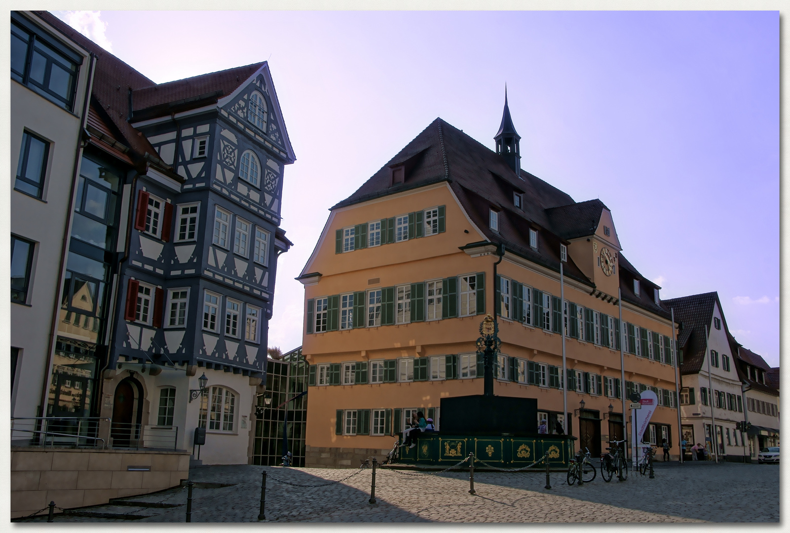 Nürtinger Rathaus mit Brunnen