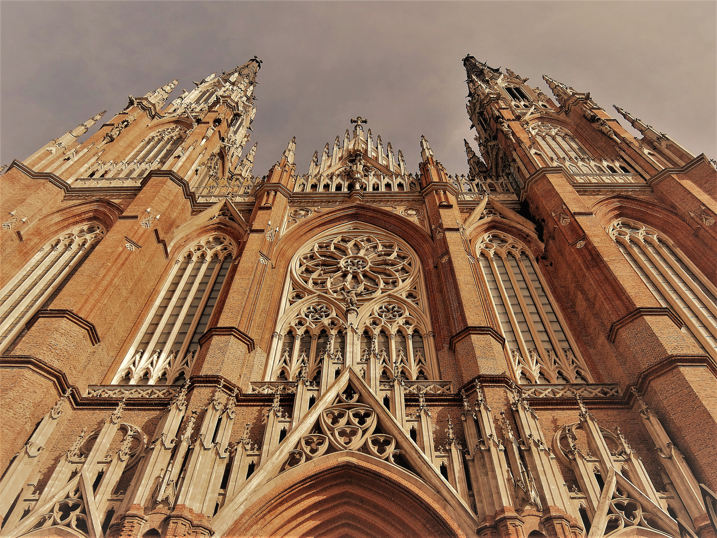 NUESTRA CATEDRAL,LA PLATA  CAPITAL DE LA PCIA DE BUENOS AIRES