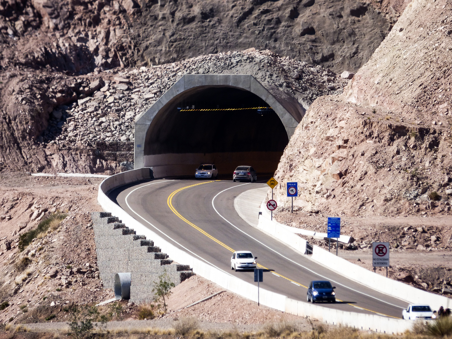 Nuevo túnel carretero