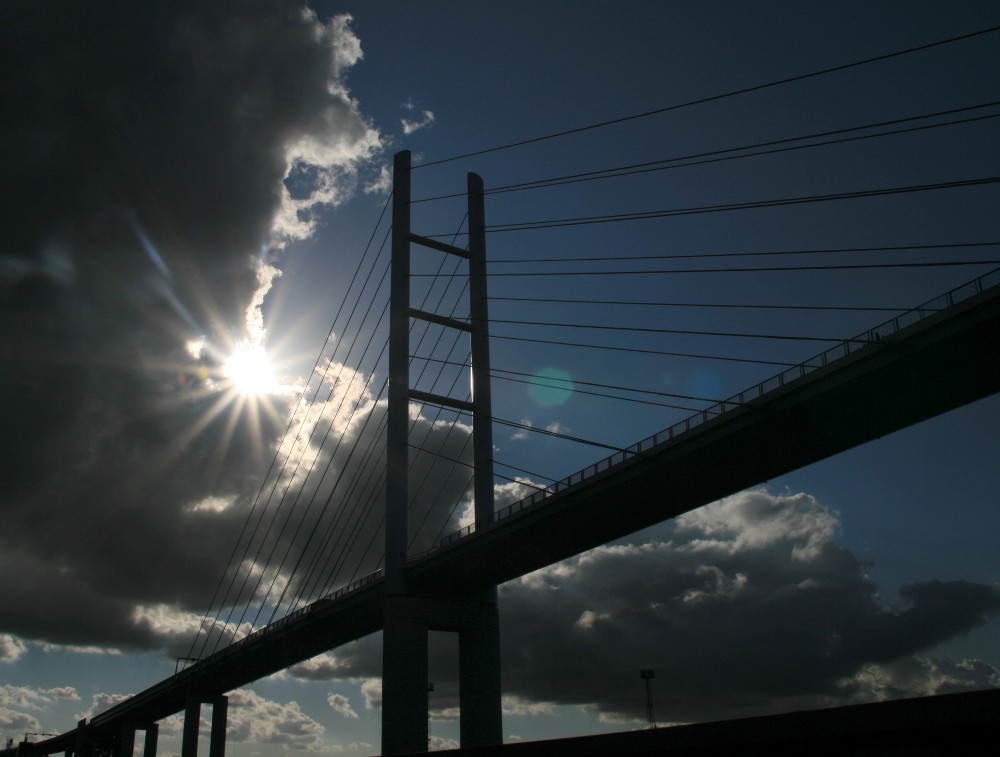 Nun ist sie fertig ... die zweite Rügenbrücke