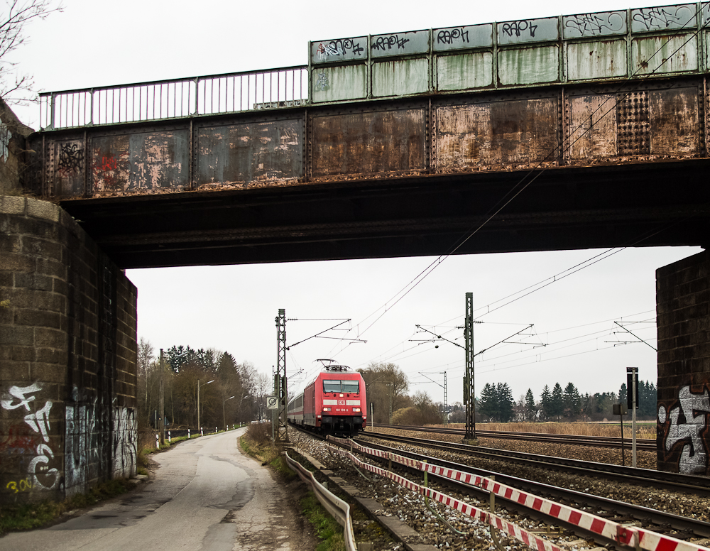 Nun "ziert" die Absperrung das Bild