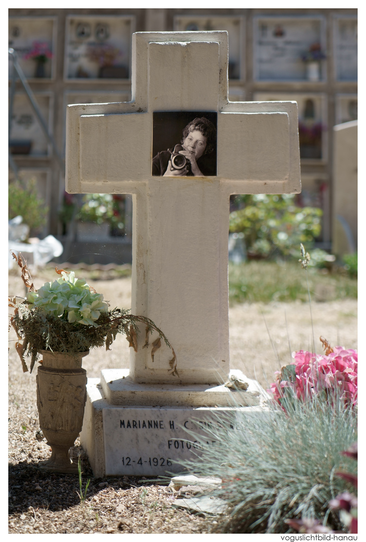 Nuoro auf Sardinien - Grablege der Fotografin