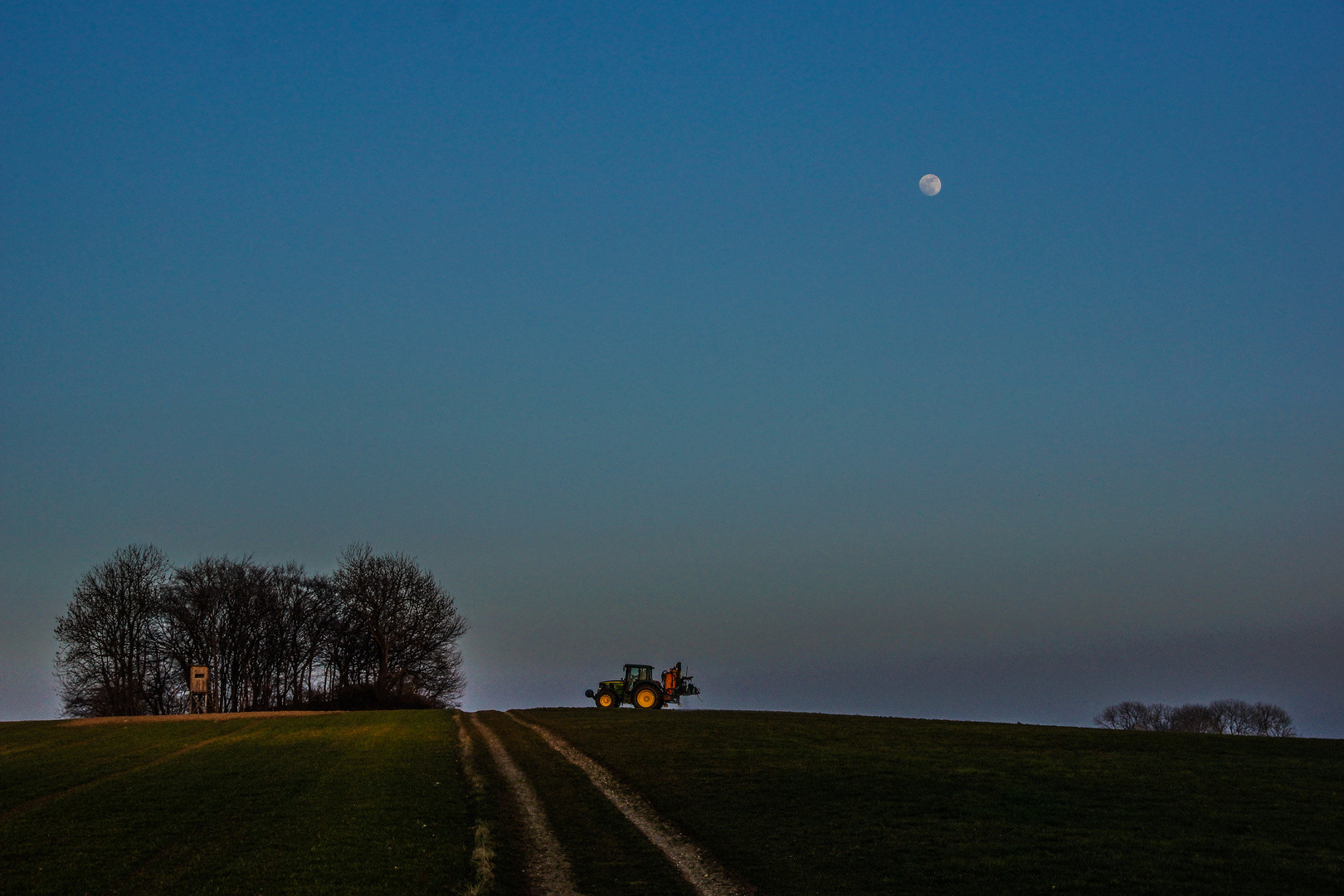 Nur der Mond schaut zu