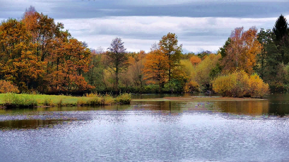 nur ein Baggersee.....