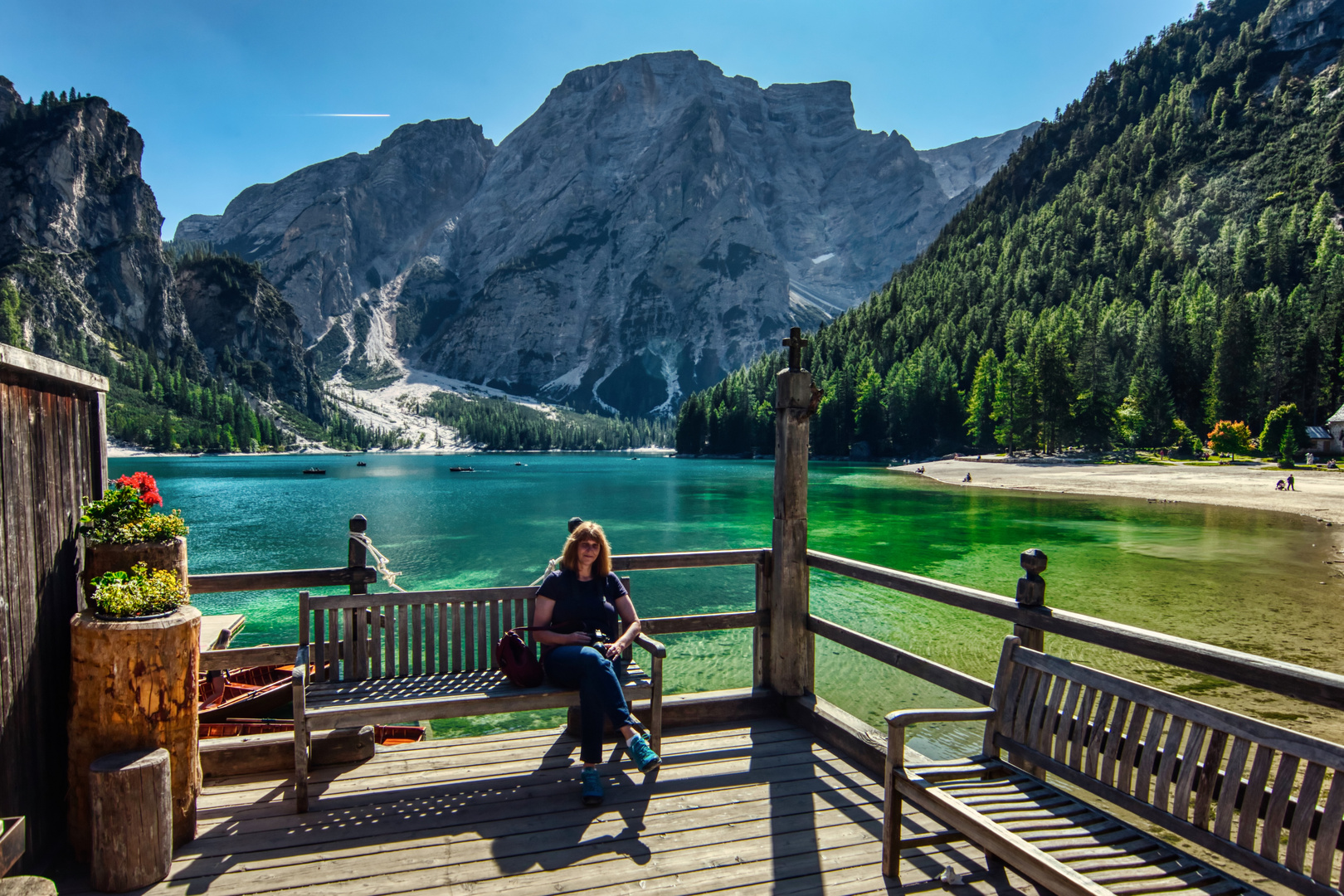 Nur ein bisschen noch !   ... rasten am Pragser Wildsee.