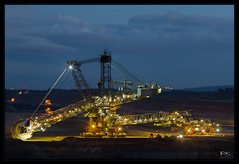 Nur ein gigantischer Bagger