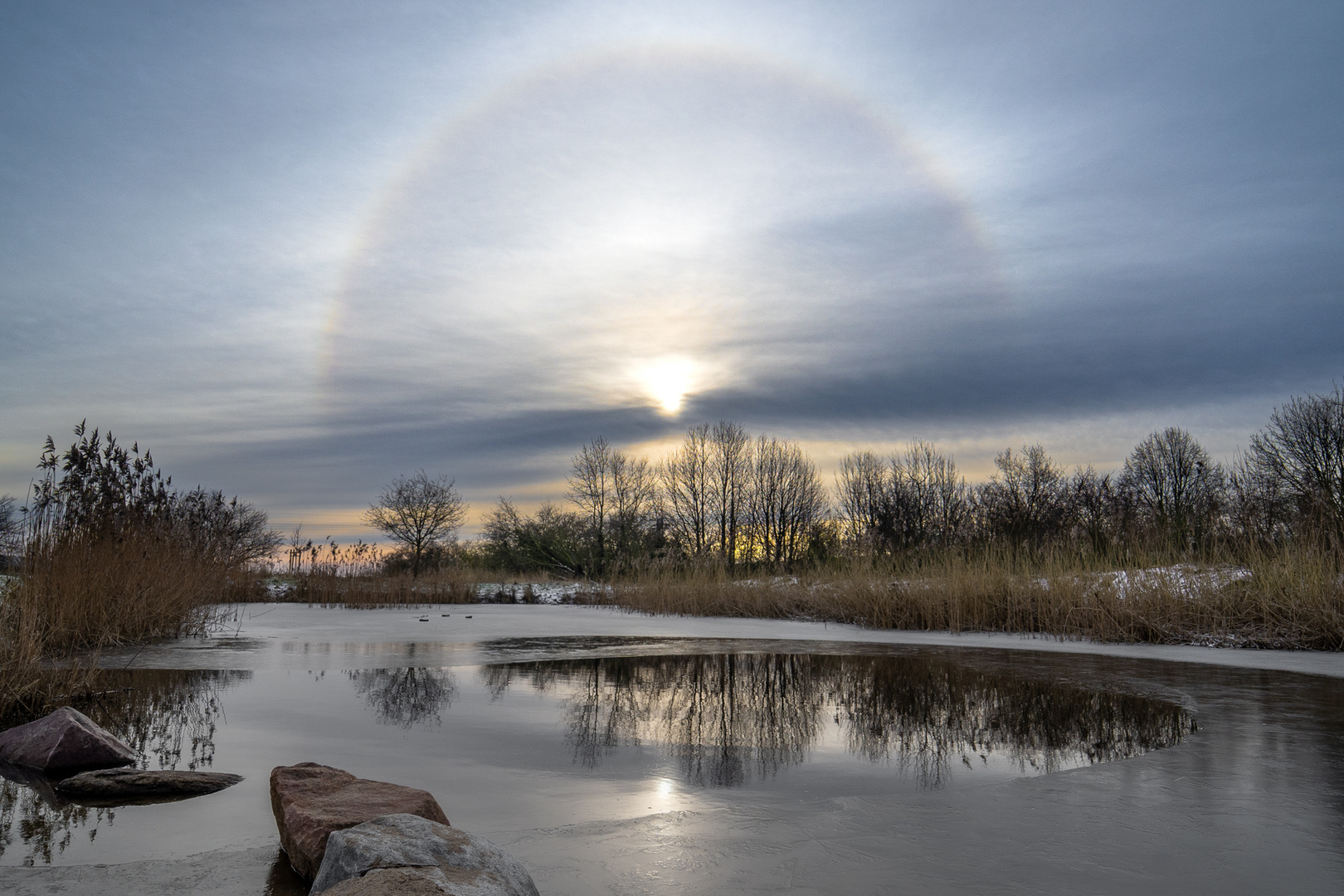 Nur ein halber 22°-Ring/Halo