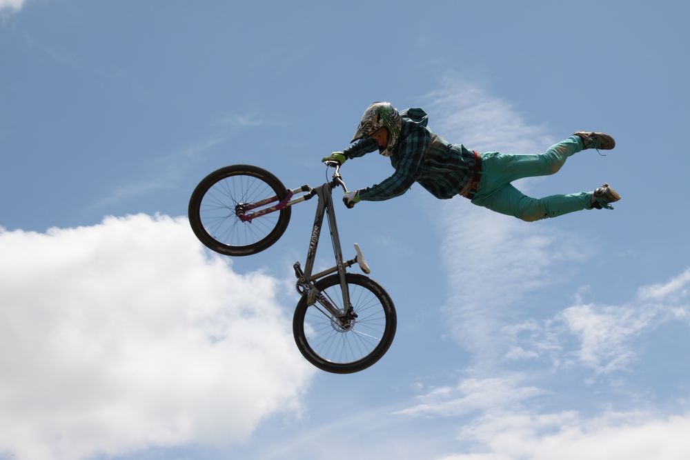 Nur fliegen ist schöner..... Foto & Bild sport, radsportarten