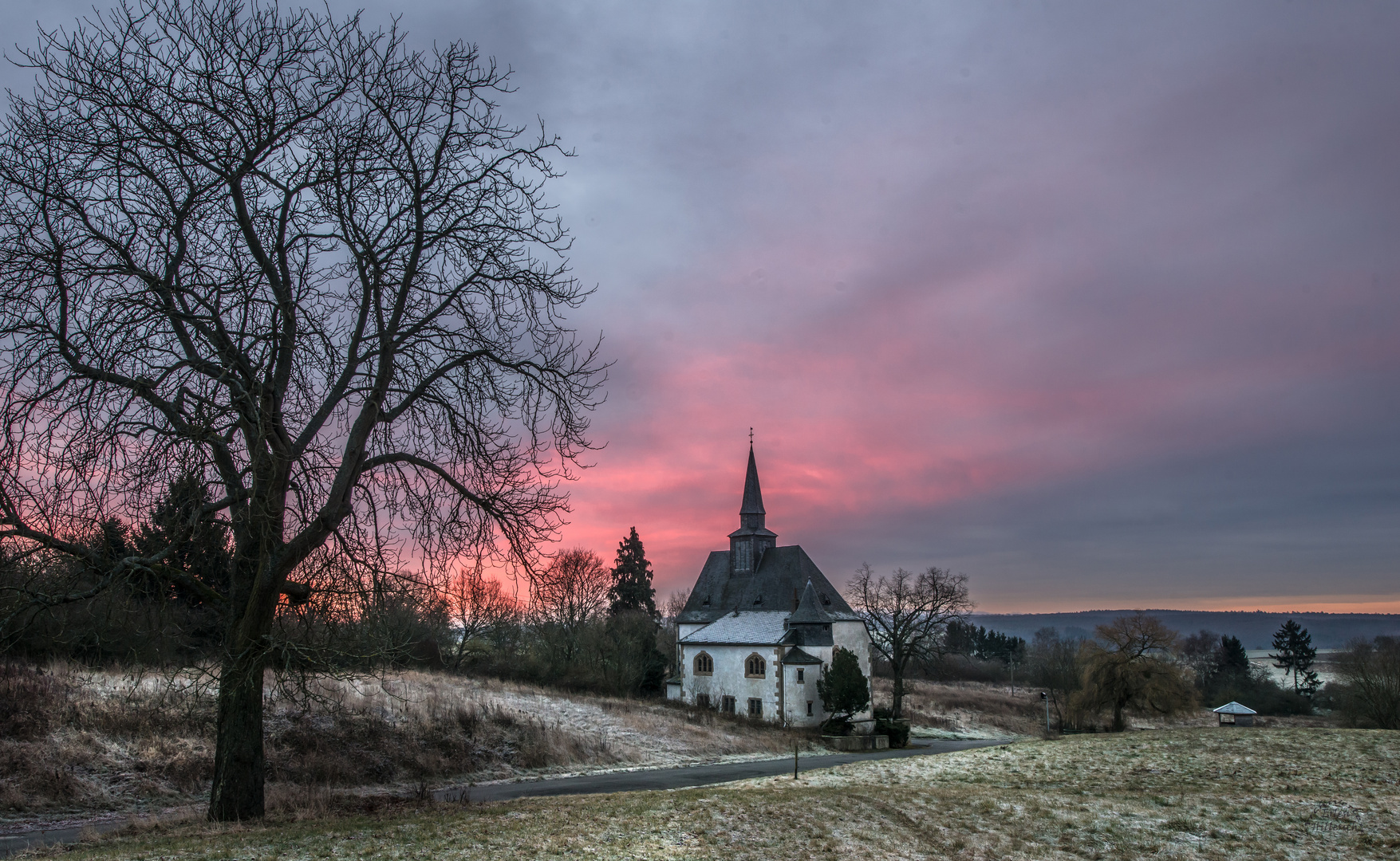 Nur noch die Kirche