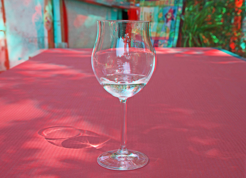 Nur Wasser Im Glas Foto Bild Stereoskopische Raumbilder Anaglyphen 3d Fotos Bilder Auf Fotocommunity