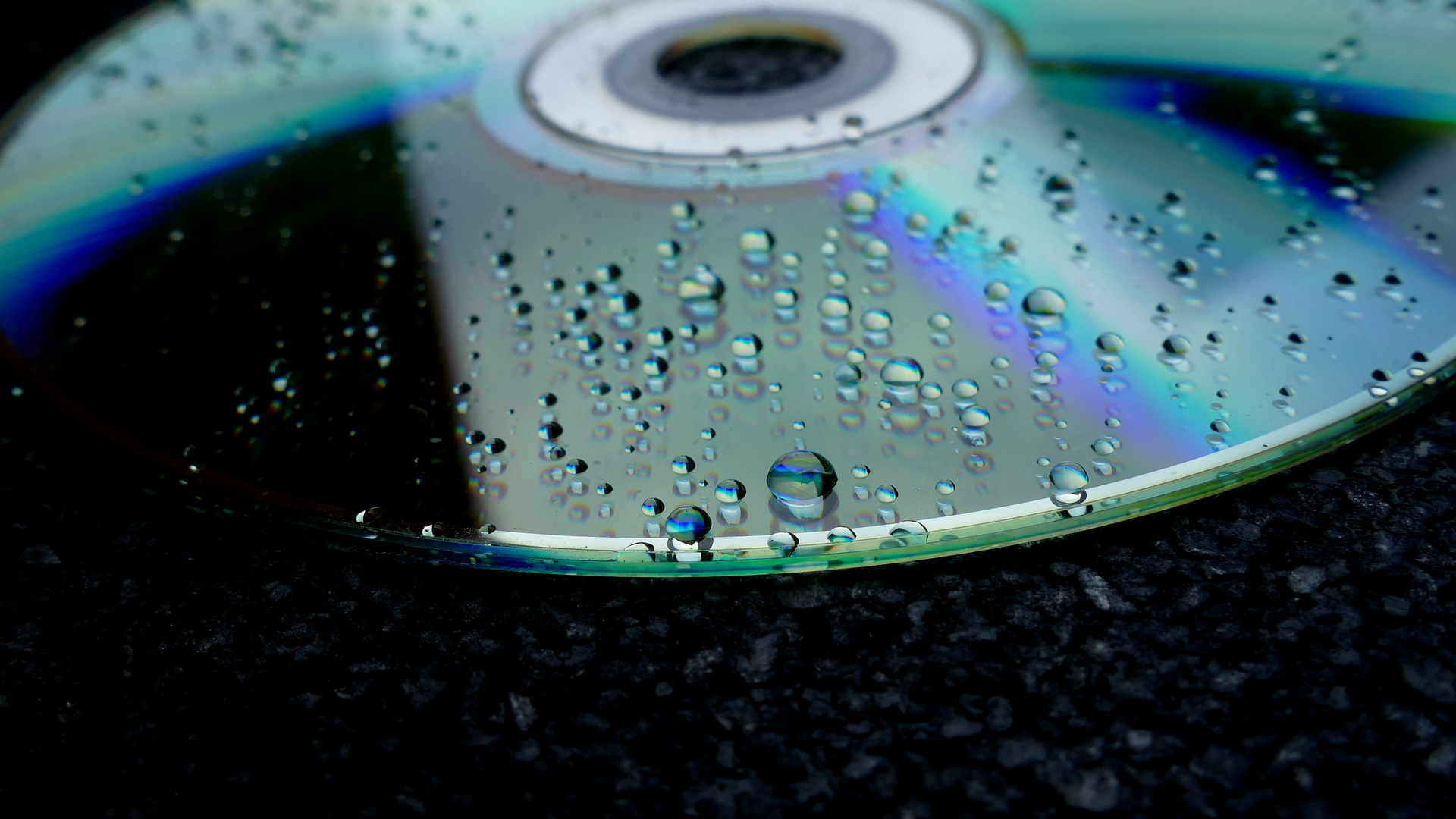 Nur Wasser und CD