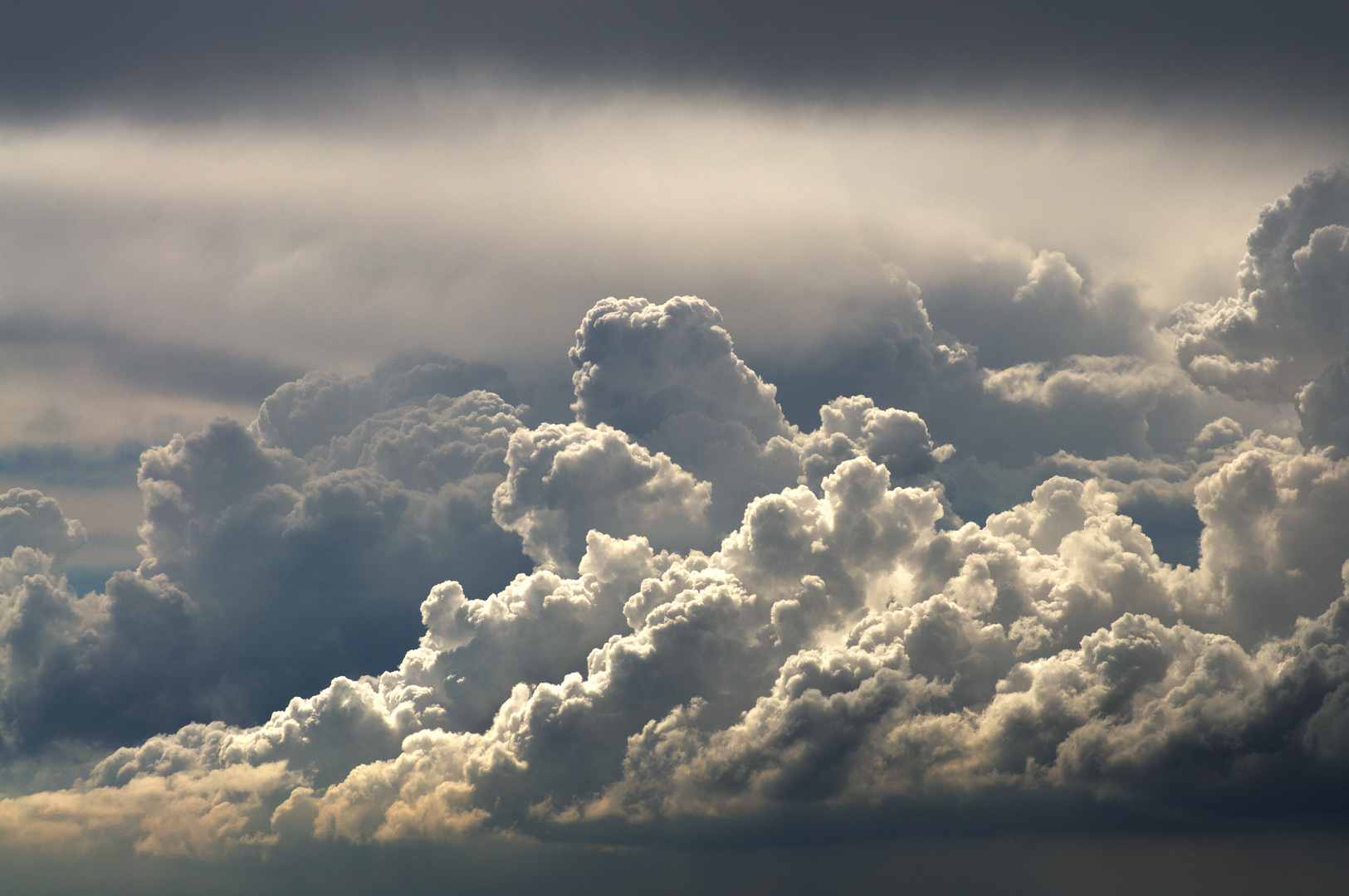 Nur Wolken über Strasbourg