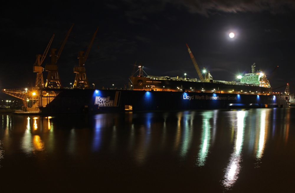 nur zu Ostern Ruhe bei der Lloyd-Werft