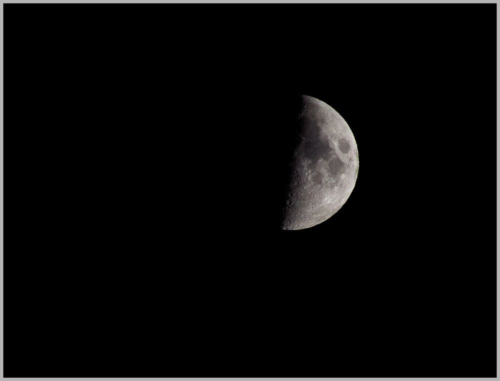 nur zur Hälfte ein Mond