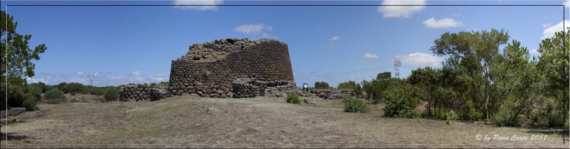 * * * * * "Nuraghe von Losa" bei Abbasanta auf Sardinien * * * * *