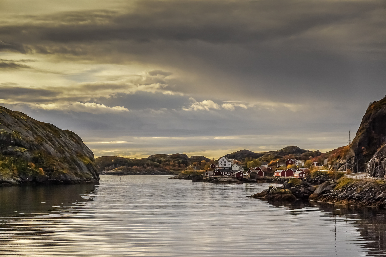 Nusfjord am frühen Morgen