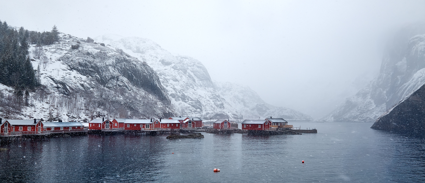 Nusfjord bei Schneefall