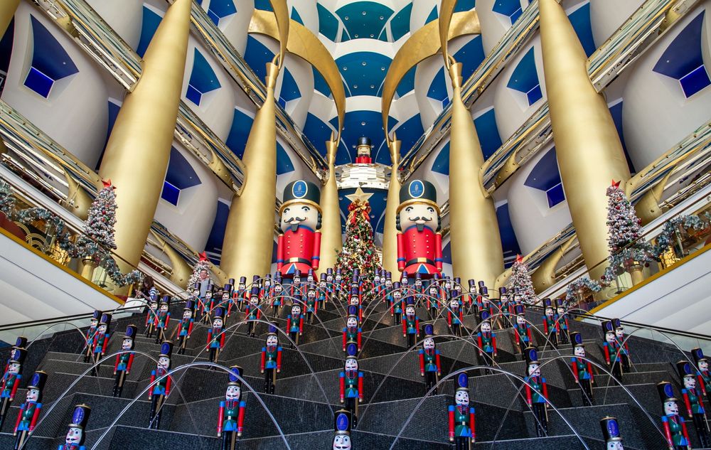 Nussknacker im Burj al Arab (Dubai)