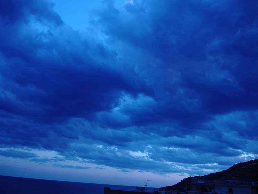 nuvole dalla Liguria