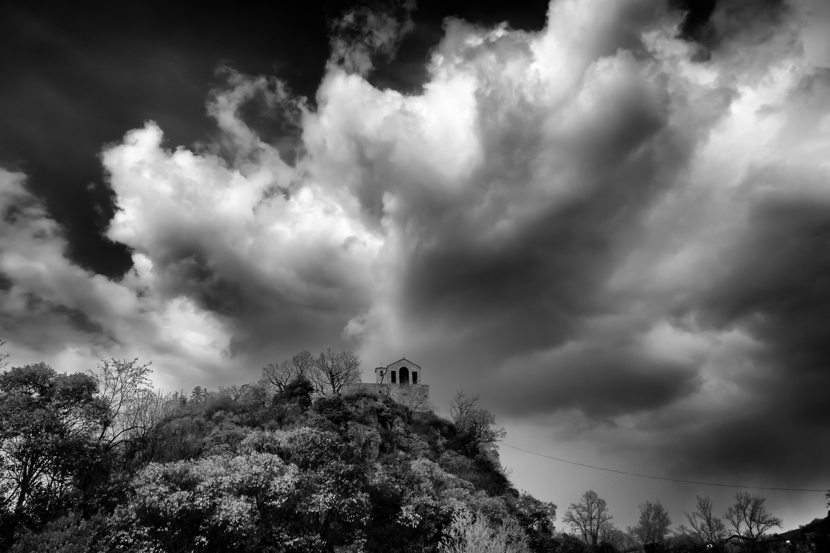 Nuvole sopra la rocca