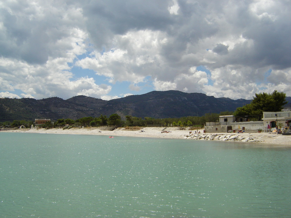 nuvole sul mare di Mattinata