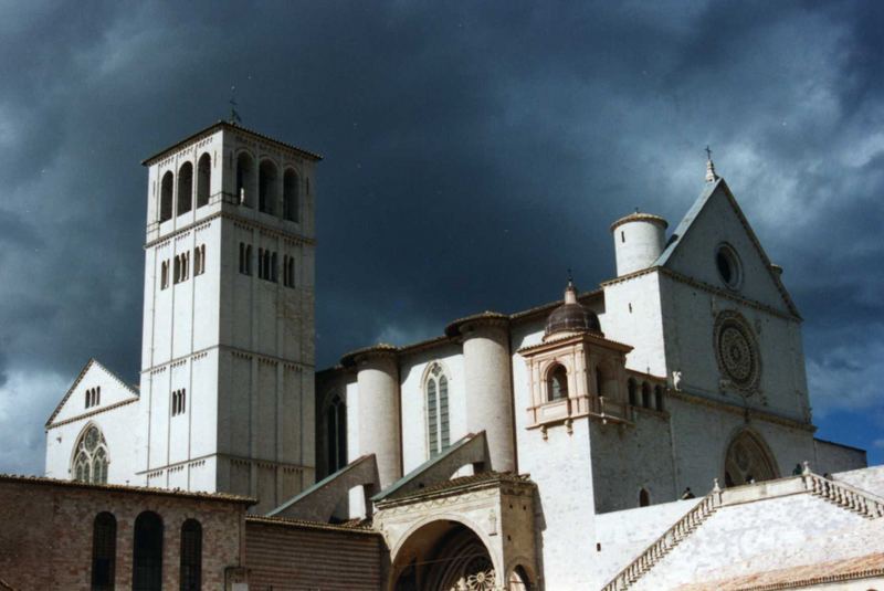 Nuvoloni su Assisi - Basilica di San Francesco