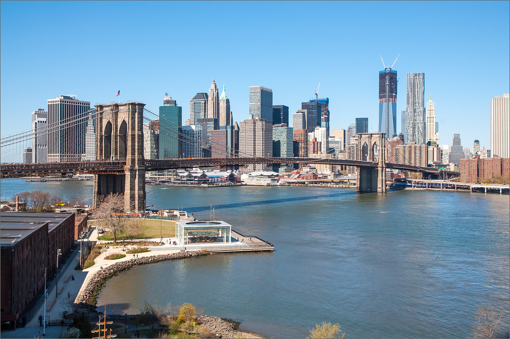 N.Y. [121] - Manhattan Bridge View